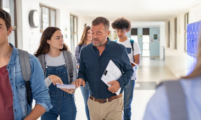 Le rôle du professeur-tuteur dans le suivi du stage de seconde obligatoire